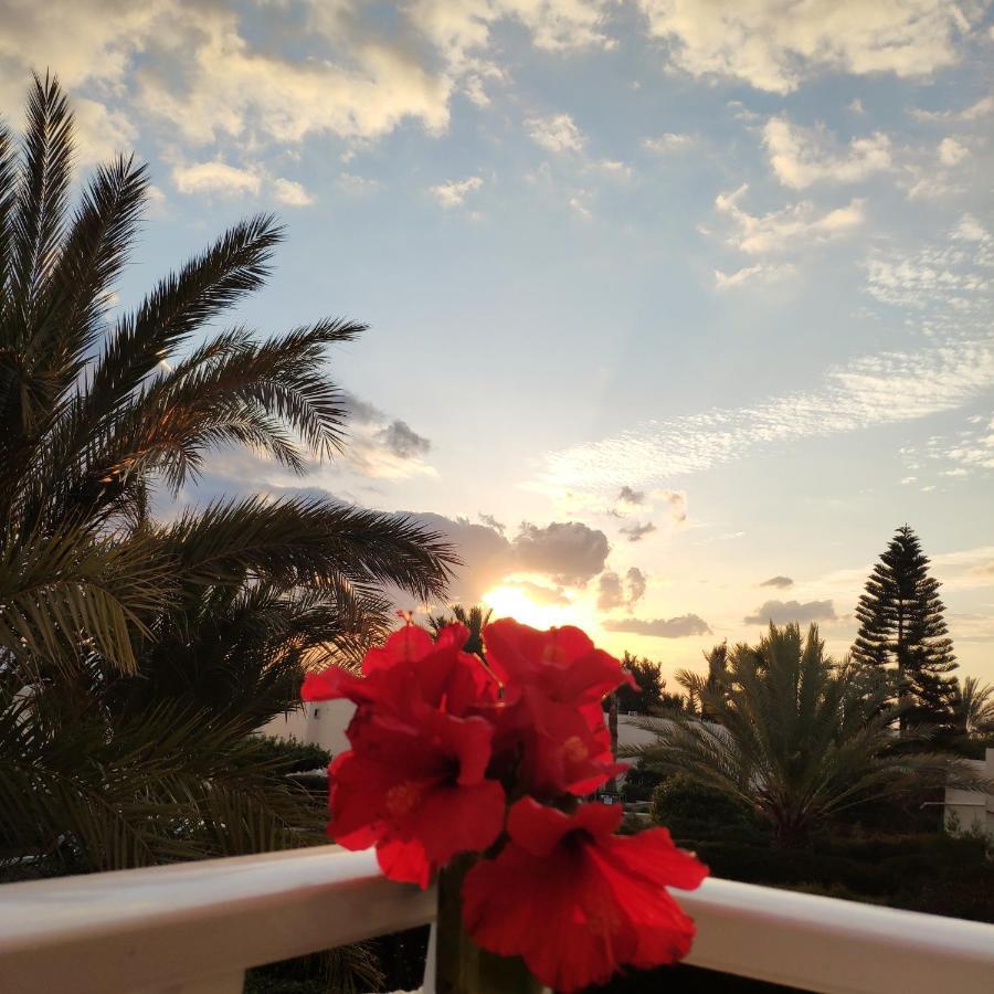 Sweet Coral Bay Sea View 3 Stocks Paphos * Пейя