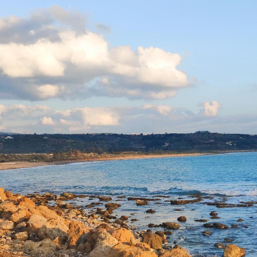Sweet Coral Bay Sea View 3 Stocks Paphos Appartement *
