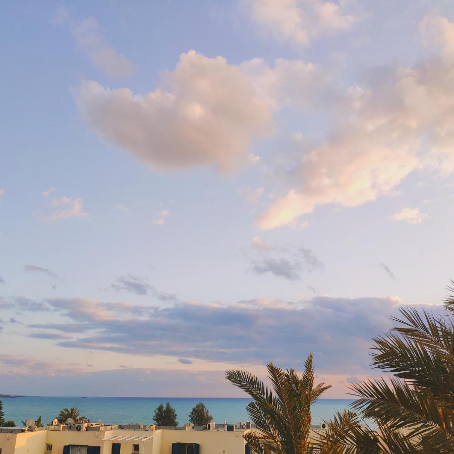Apartment Sweet Coral Bay Sea View 3 Stocks Paphos