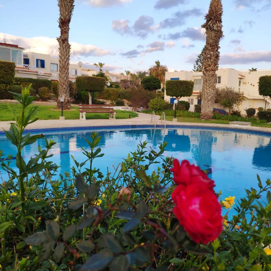 Apartment Sweet Coral Bay Sea View 3 Stocks Paphos